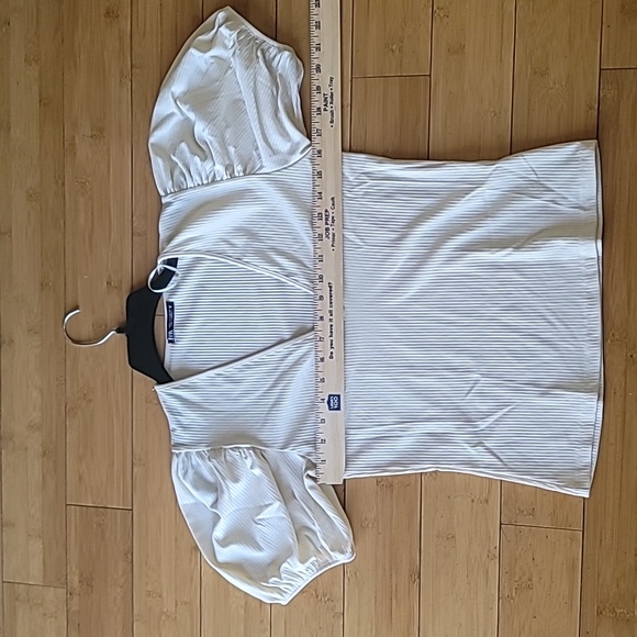ZARA Puff Sleeves Rib  Top with Plunge Neckline. SZ L - Picture 8 of 9